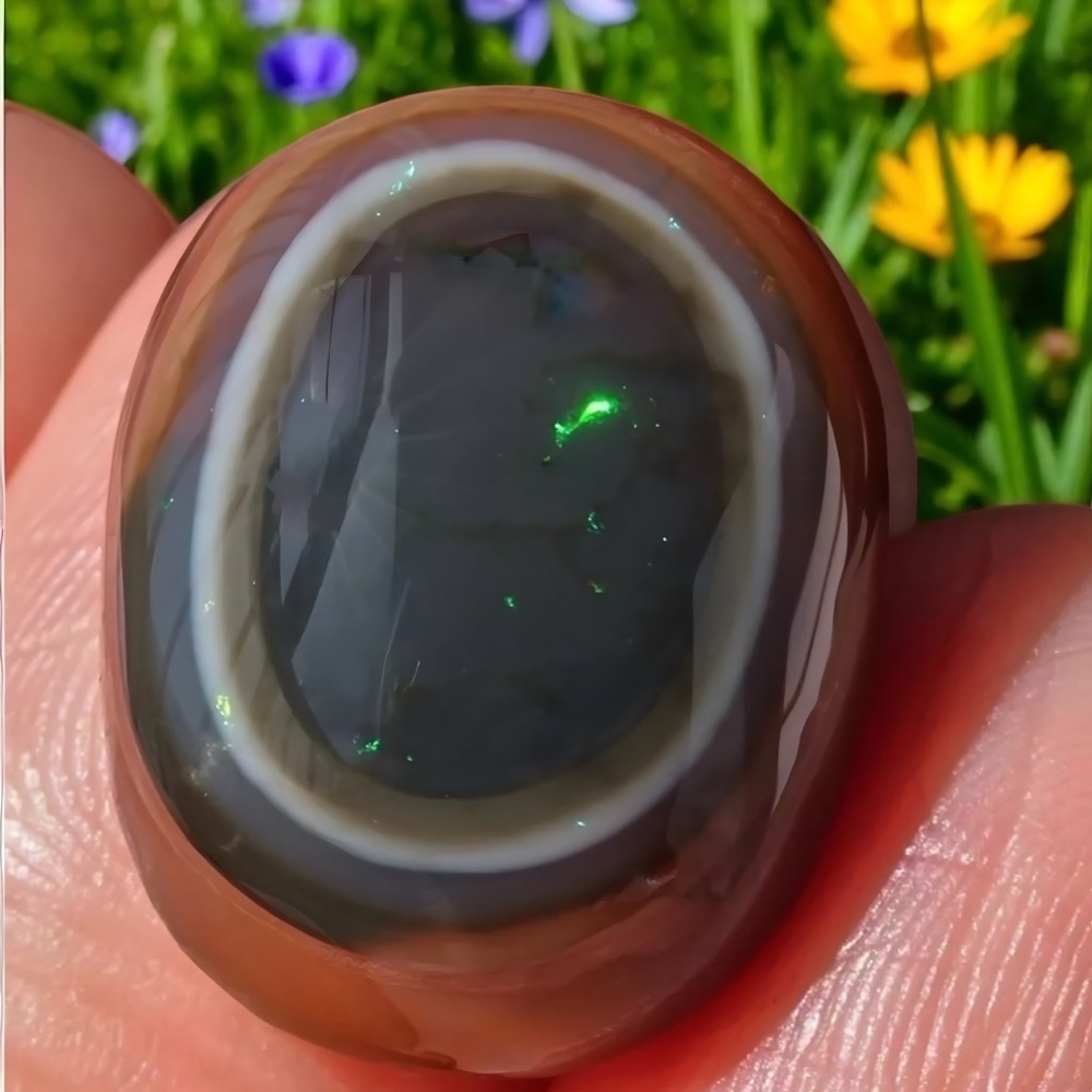 10 Ct Ethiopian Black Welo Opal - Picture 4 of 5